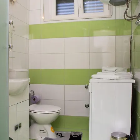 Moderne Bava * Jesenice (Split-Dalmatia)