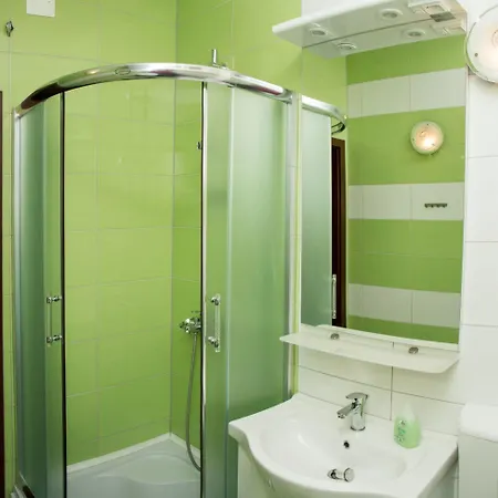 Moderne Bava Jesenice (Split-Dalmatia)